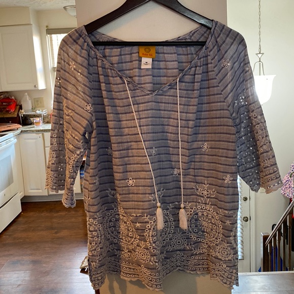 Ruby Rd. Top, size medium. - Picture 1 of 3
